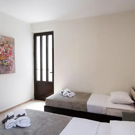 Feriehus Irinis House *