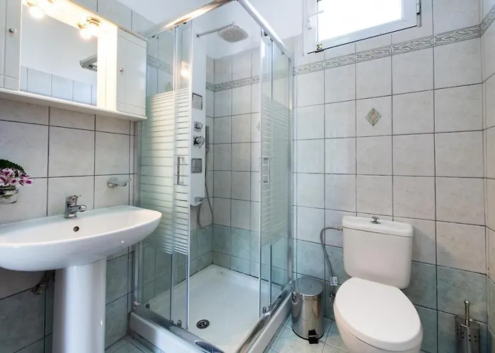 Irinis House * Komílion