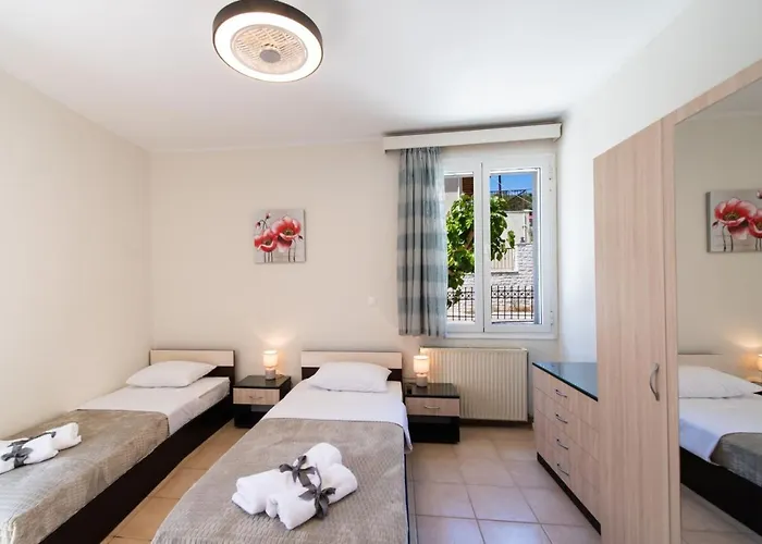 Irinis House Σπίτι διακοπών Komílion